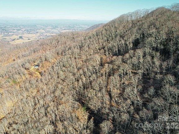 3rd image of 9999 Hookers Gap Rd