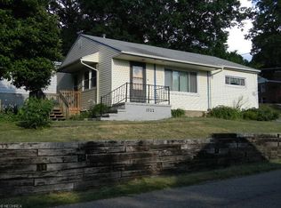 1533 2nd St, Lakemore, OH 44250