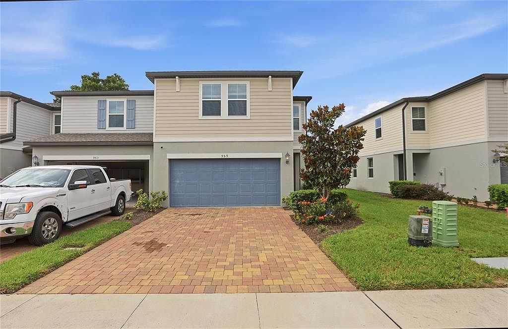 959 ROBIN HOLLY STREET — Forest Lake Golf Club