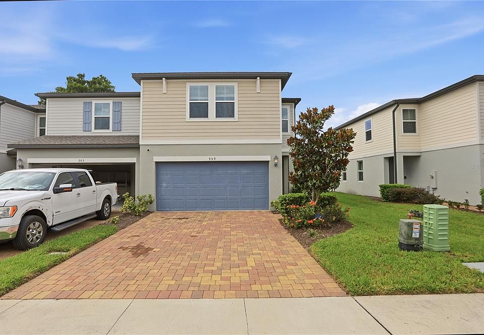 1st image of 959 ROBIN HOLLY STREET