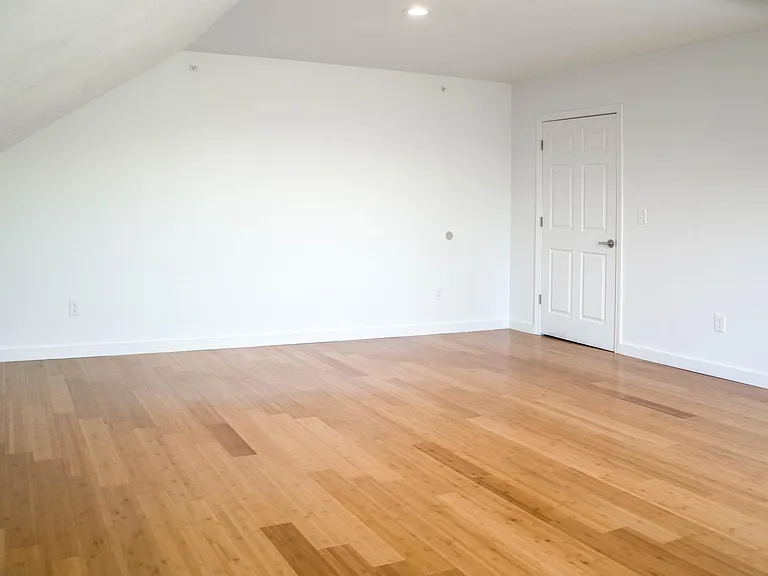 2 School St #5 — Photo 10
