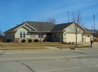 105 Hidden Ridges Way, Combined Locks, WI 54113