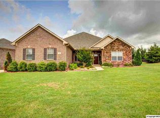 2 Green Creek Rd, Madison, AL 35756