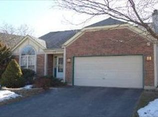 311 Anchor Dr, Carpentersville, IL 60110