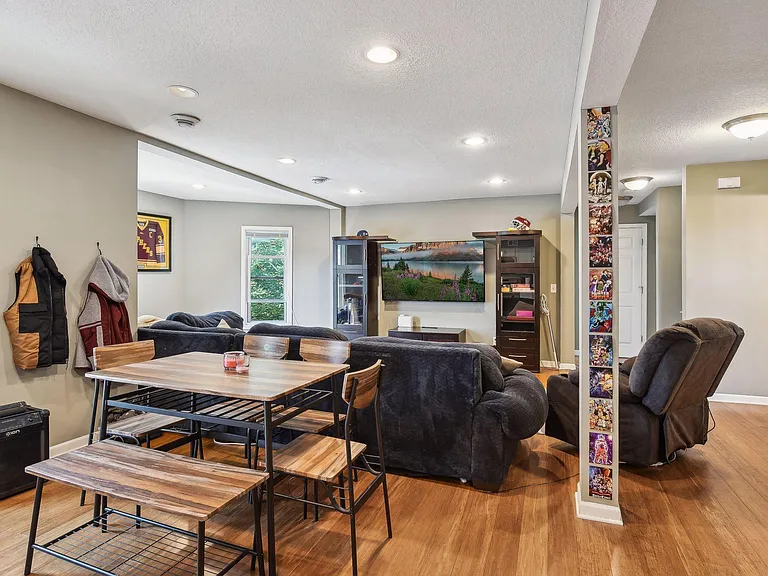 3023 Dupont Ave S #2 — Photo 10