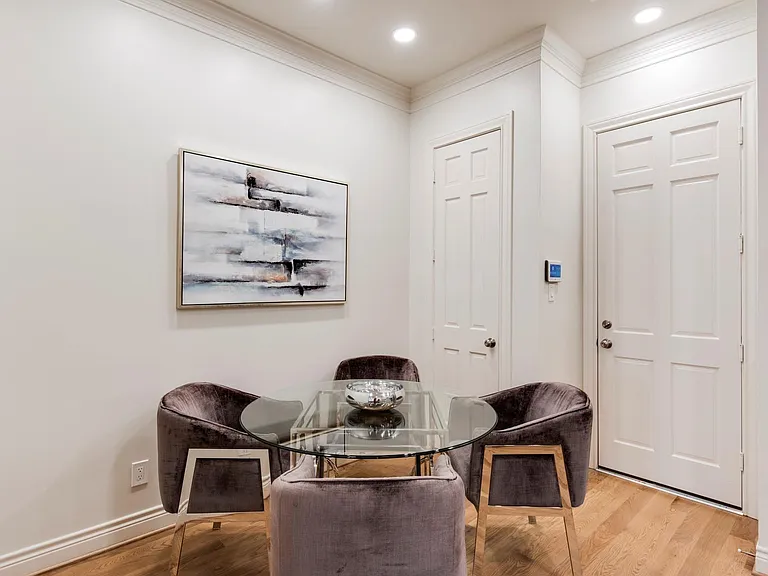5144 Chevy Chase Dr — Photo 11