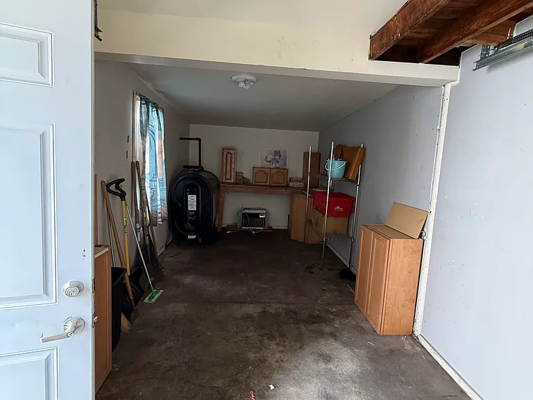 87 Parkside Dr N — Photo 31