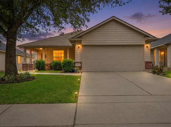 15811 Sarasam Creek Ct, Cypress, TX 77429