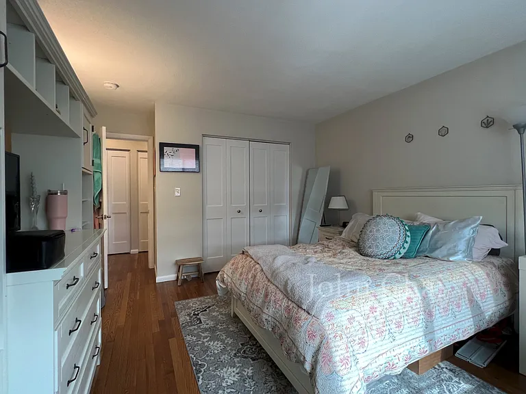95 Sutherland Rd #2D — Photo 30