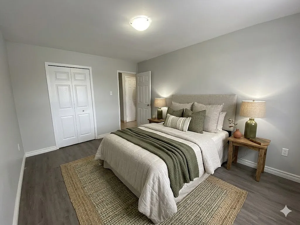 95 Oakville Ave — Photo 3