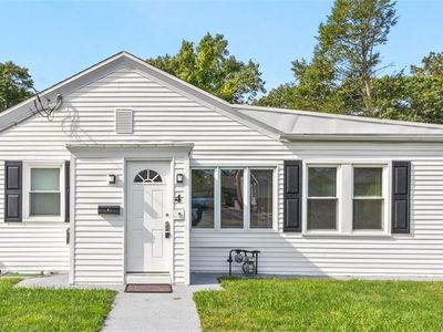 4 Orford St, North Providence, RI, 02904
