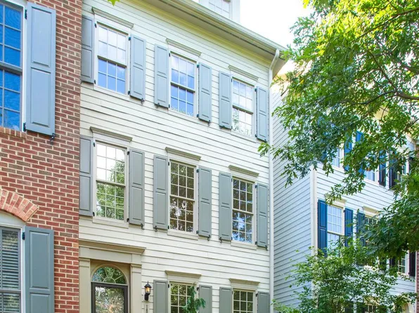 1852 Carpenter Rd, Alexandria, VA 22314