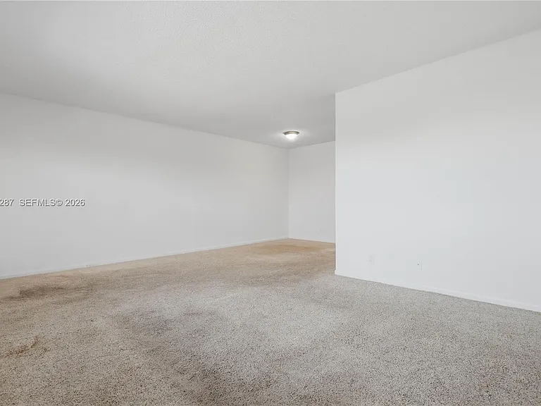 301 SW 135th Ave #415C — Photo 14