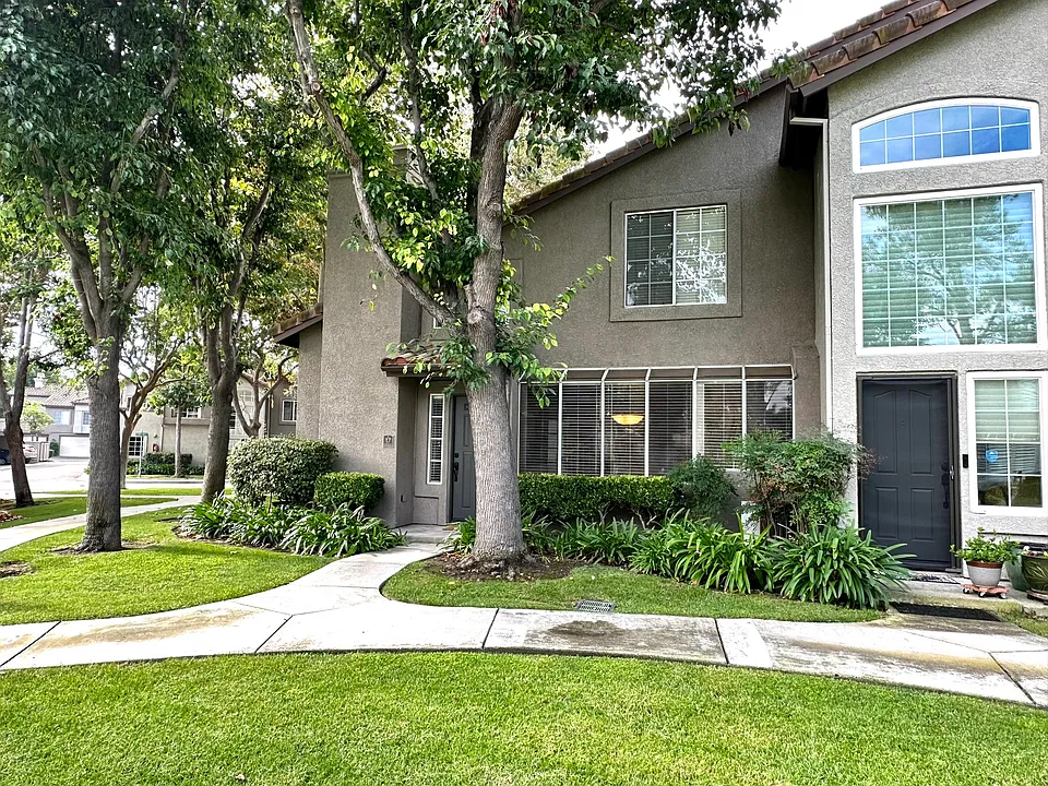 17 Wisteria Pl