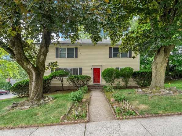 160 Magnolia Ave, Cresskill, NJ 07626