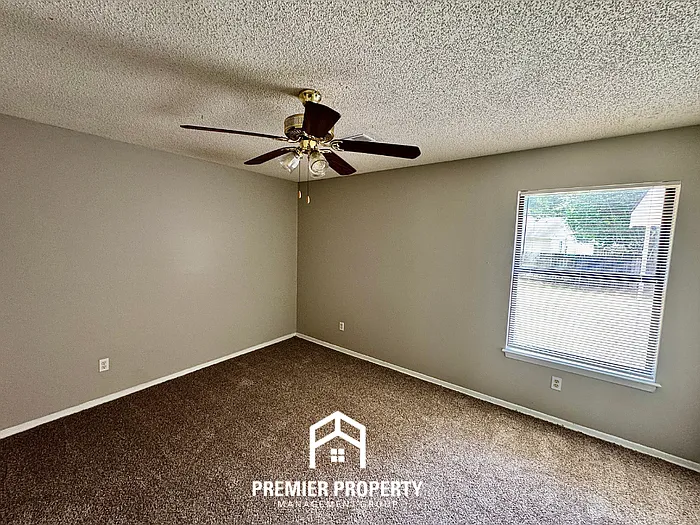 4518 Country Brook Dr — Photo 8