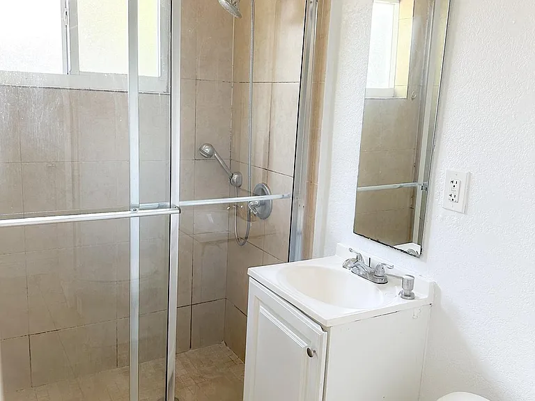 1960 SW 41st Ave #6A — Photo 6