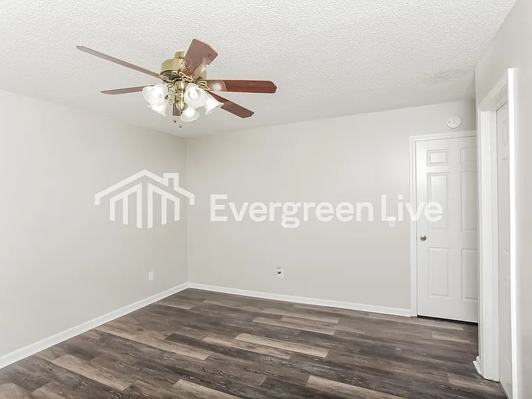 321 Gales River Rd — Photo 4
