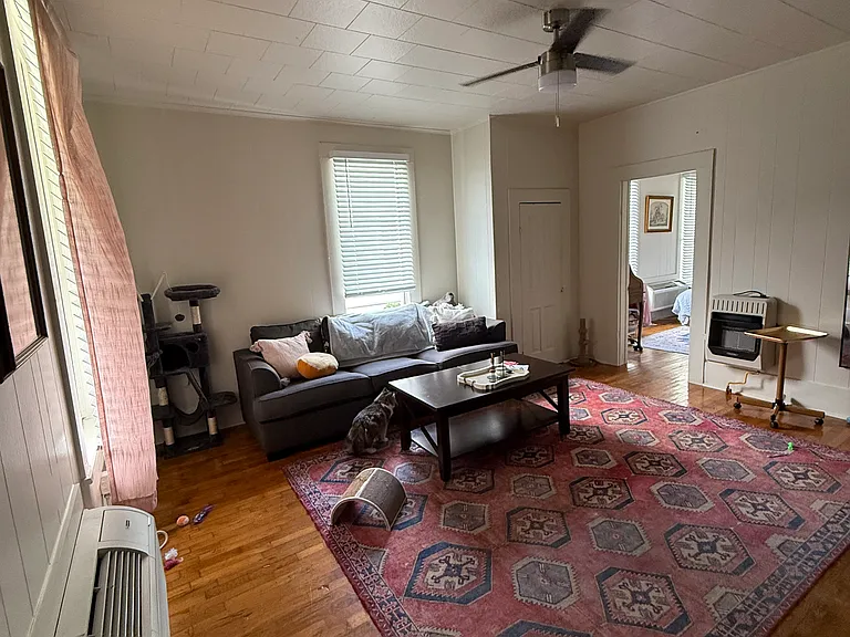 314 Short St #B — Photo 2