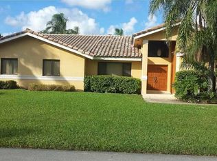 11945 SW 100th Ter, Miami, FL 33186