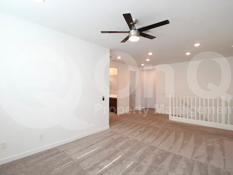 1158 E Sabino Dr — Photo 9