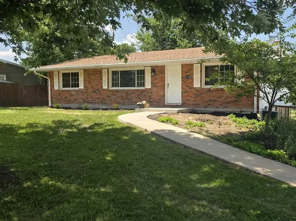6735 N Nelson Dr, Columbia, MO 65202