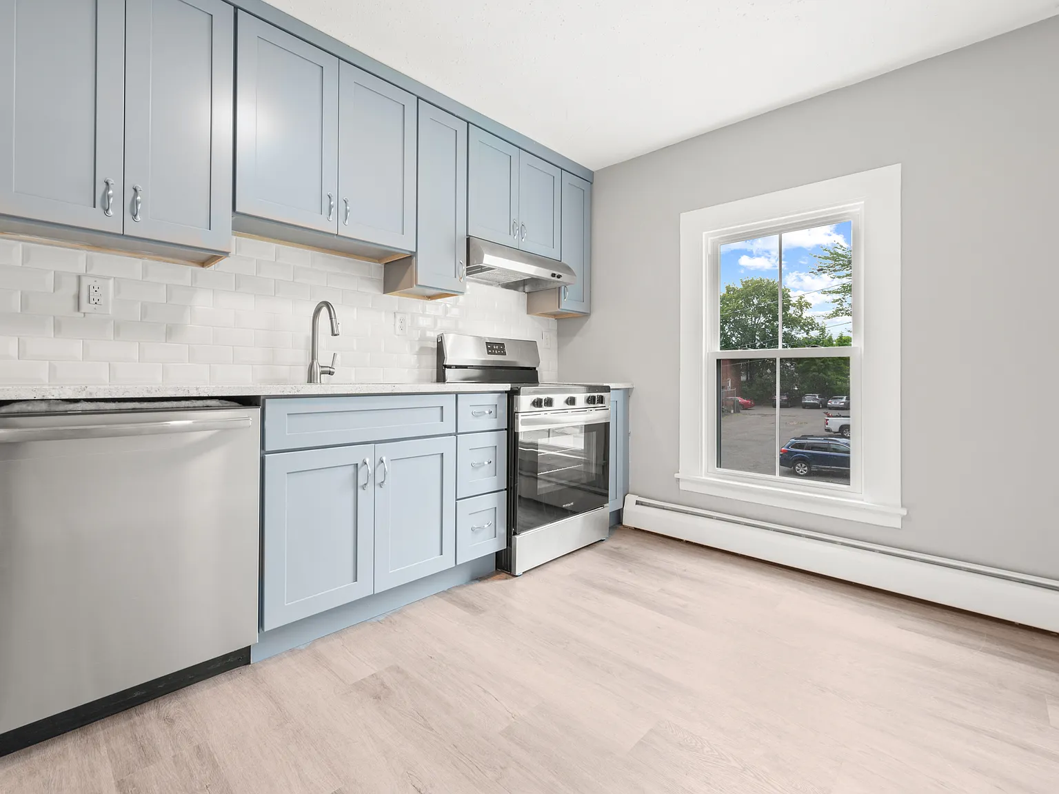 1 bed, 725 sqft, $1,700 — Photo 2