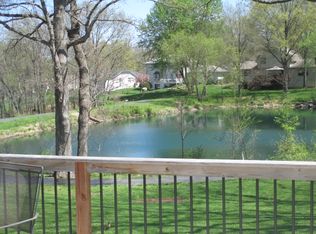 1754 Orchard Hill Dr, Chesterfield, MO