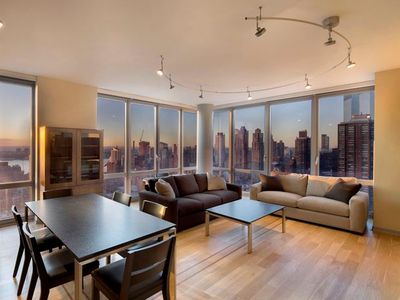 310 W 52nd St APT 38H, New York, NY, 10019