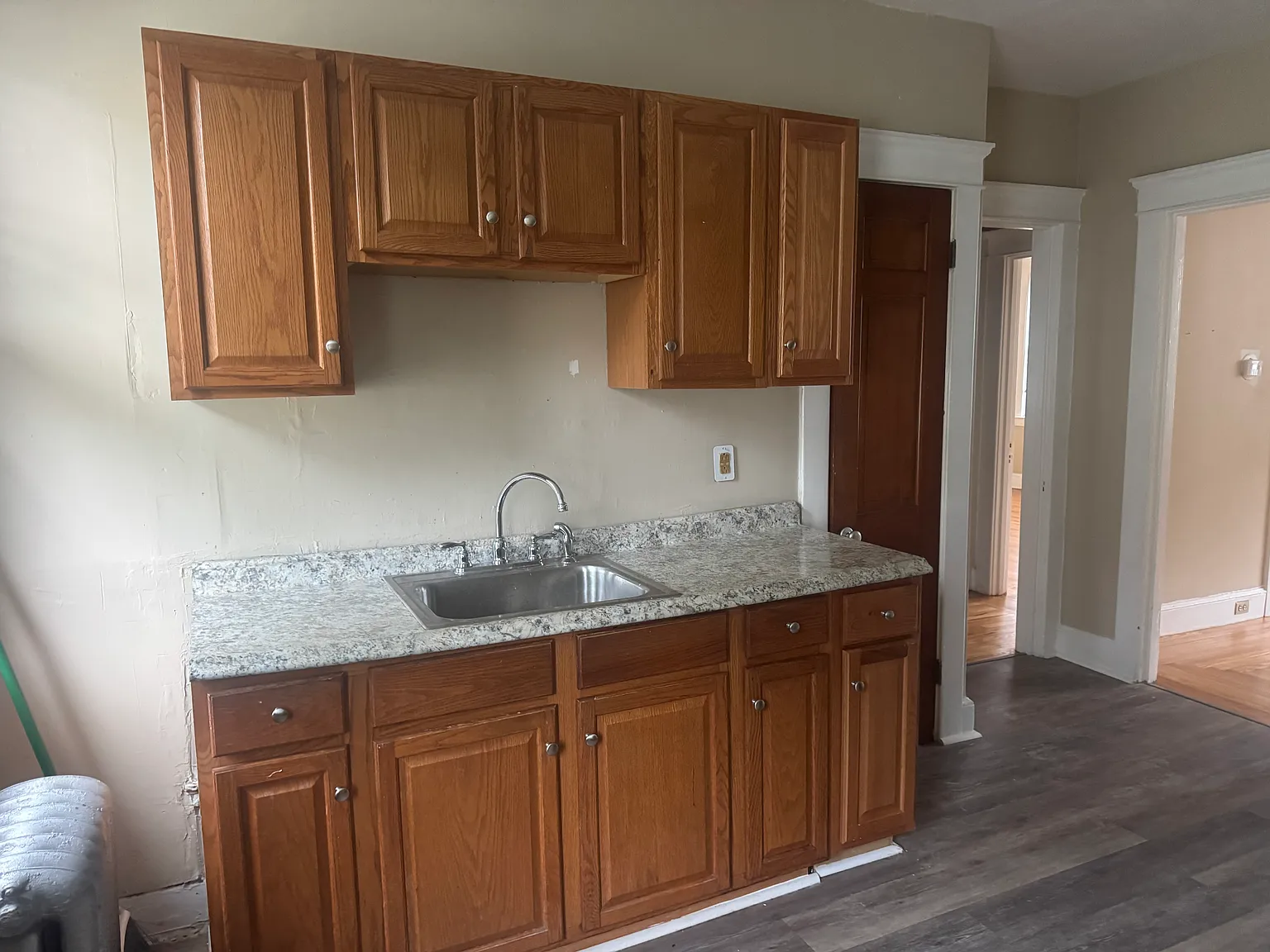 2 bed, 955 sqft, $1,870 — Photo 3