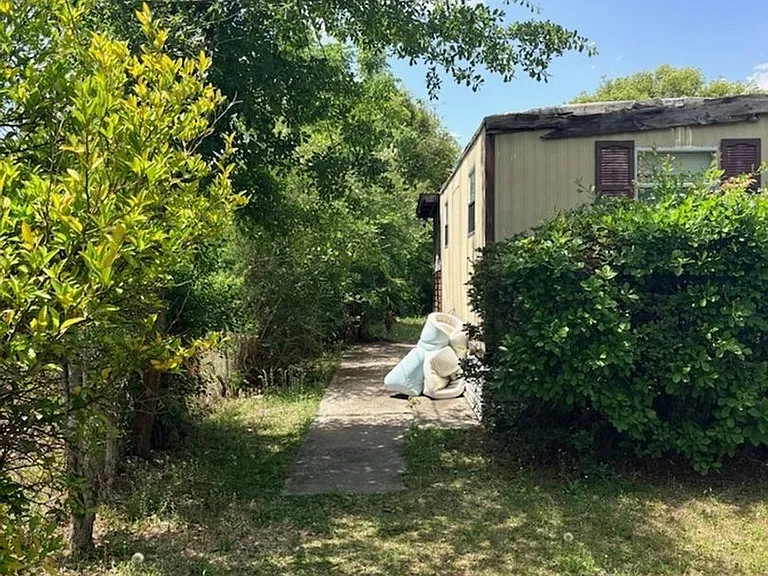 2152 Glen Gardner Dr — Photo 4