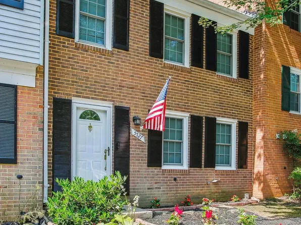 5527 Heston Ct, Springfield, VA 22151