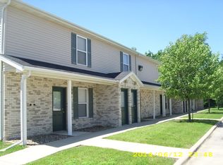 11 Toms Dr APT 4, Bloomington, IL 61701