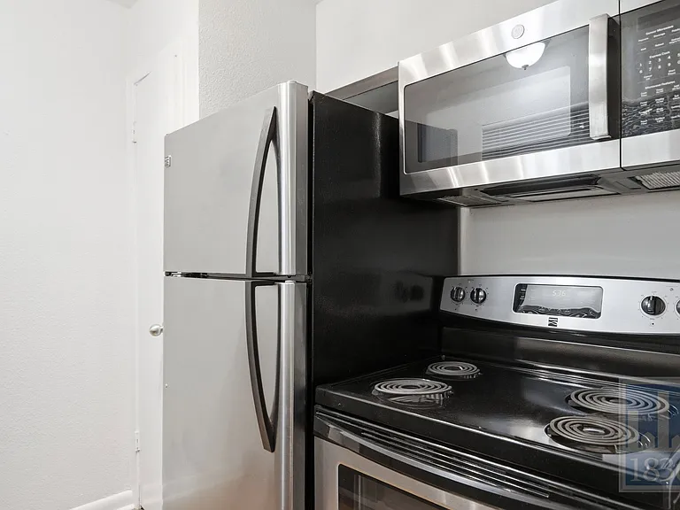 1514 Parker Ln #102 — Photo 34