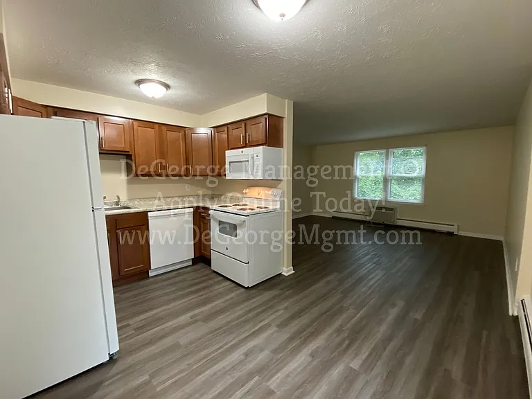 Georgetown Manor Apartments for Rent in West Irondequoit, NY — Photo 5