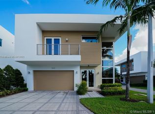 7505 NW 97th Ct #11002368, Miami, FL 33178