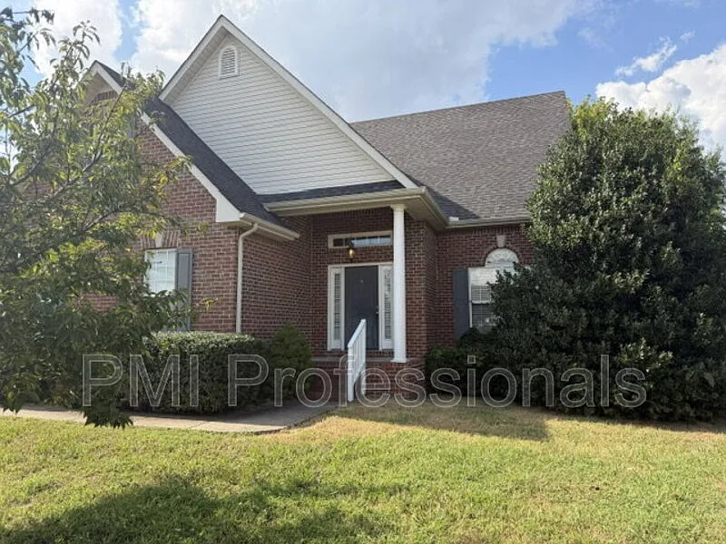 3 bed, 2.5 bath, 2000 sqft, $2,199 — Photo 2