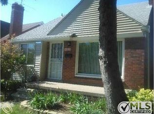 15505 Carlisle St, Detroit, MI 48205