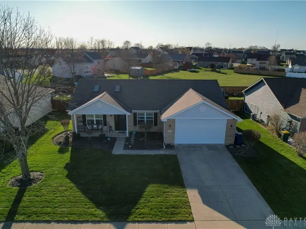 131 Heckathorn Rd, Brookville, OH 45309