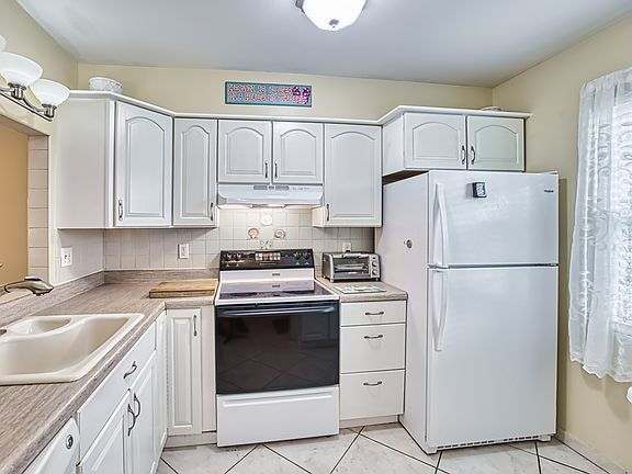 4th image of 6300 S Pointe Blvd #2230