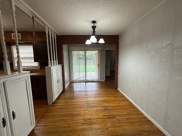 3 bed, 1437 sqft, $1,275 — Photo 3