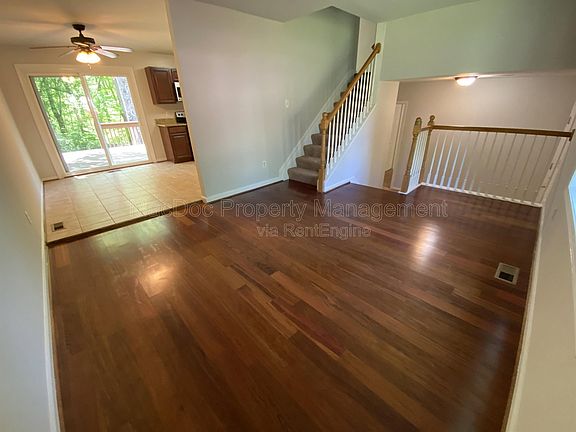 5th image of 6022 Battlefield Green Dr