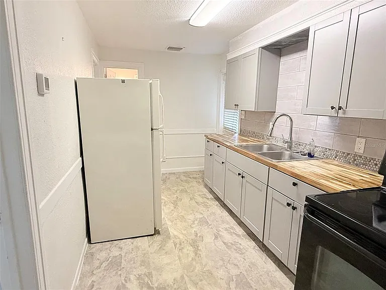 776 27th Ave N #2 — Photo 7