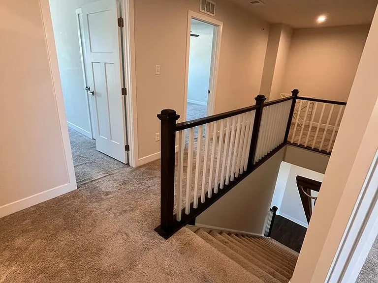 437 Greenwood Dr — Photo 24