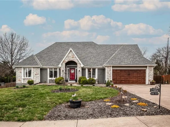 12004 Jarboe St, Kansas City, MO 64145