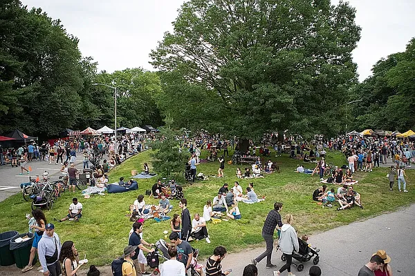 Rented by Leasing Management LLC | media 24