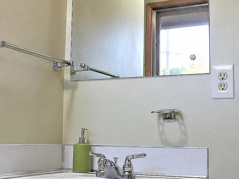 6532 N Drumheller St #3 — Photo 3