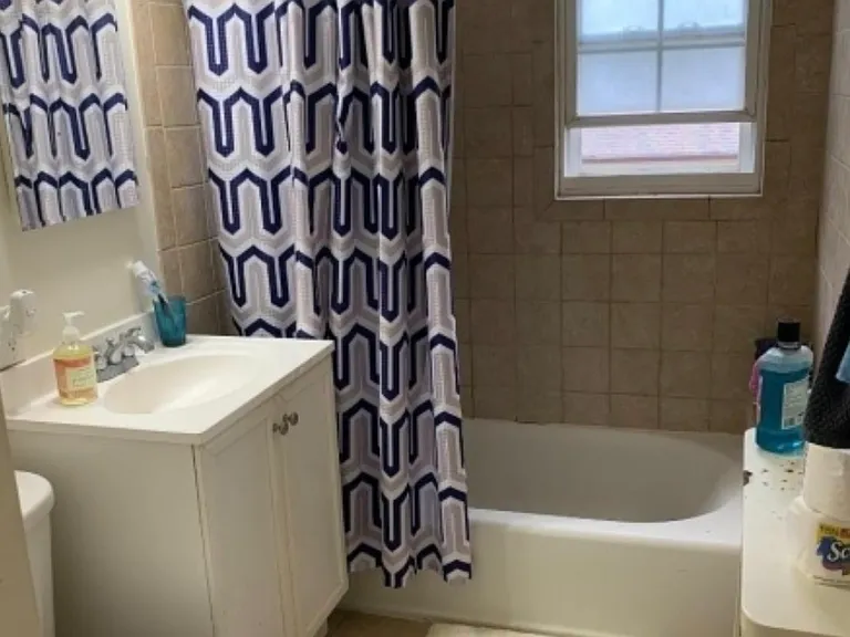 380 Main St #23 — Photo 4