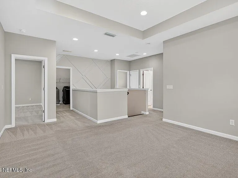 21 Yardley Court St — Photo 34