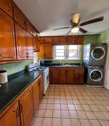 3rd image of 270 E 240th St #1